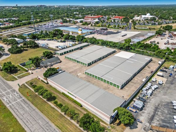 Extra Space Storage - 3296 - Round Rock - IH-35 - 550 South Interstate 35 Frontage Road