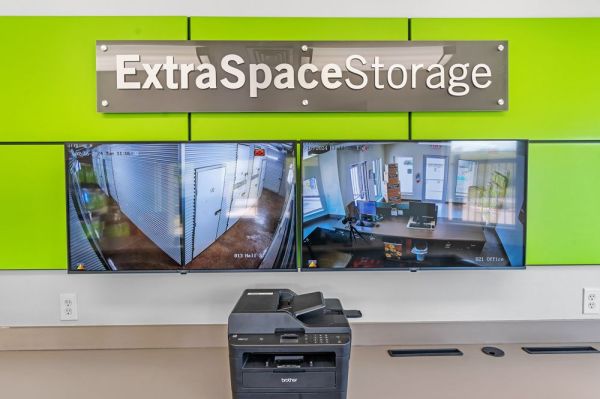 Extra Space Storage - 3296 - Round Rock - IH-35 - 550 South Interstate 35 Frontage Road