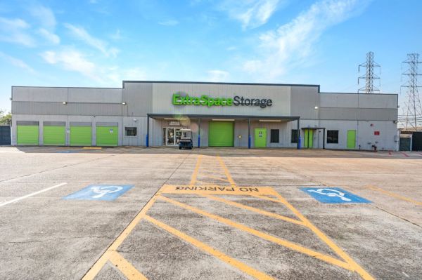 Extra Space Storage - 3303 - Webster - NASA Pkwy - 900 West Nasa Parkway