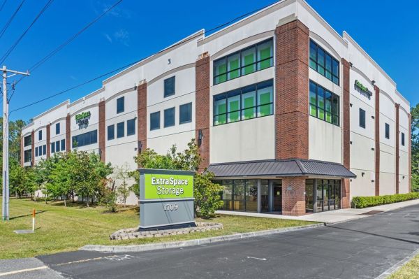 Extra Space Storage - 3311 - Middleburg - Blanding Blvd - 1709 Blanding Boulevard