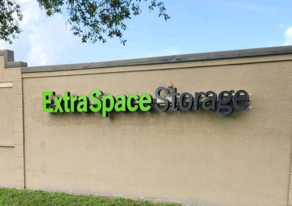Extra Space Storage - 3322 - Fort Myers - Cleveland Ave - 3111 Cleveland Avenue