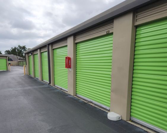 Extra Space Storage - 3322 - Fort Myers - Cleveland Ave - 3111 Cleveland Avenue