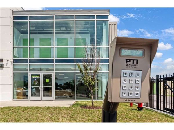 Extra Space Storage - 3361 - St Louis - Woodson Rd - 1600 Woodson Road