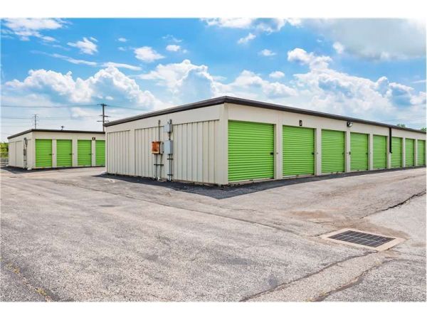 Extra Space Storage - 3361 - St Louis - Woodson Rd - 1600 Woodson Road