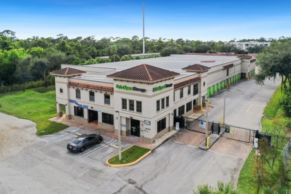 Extra Space Storage - 3383 - Fort Myers - 19400 S Tamiami Trl - 19400 South Tamiami Trail
