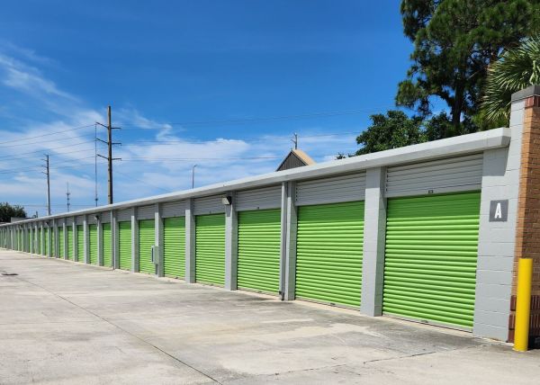 Extra Space Storage - 3385 - Port St Lucie - Federal Hwy. - 10725 South Federal Highway