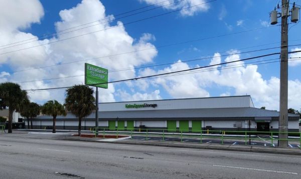 Extra Space Storage - 3386 - West Palm Beach - Military Trail - 6800 North Military Trail