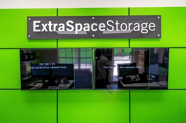 Extra Space Storage - 3404 - Orlando - Powers Dr - 2650 North Powers Drive
