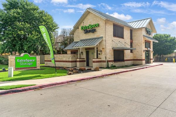 Extra Space Storage - 3419 - McKinney - Custer Rd - 550 North Custer Road
