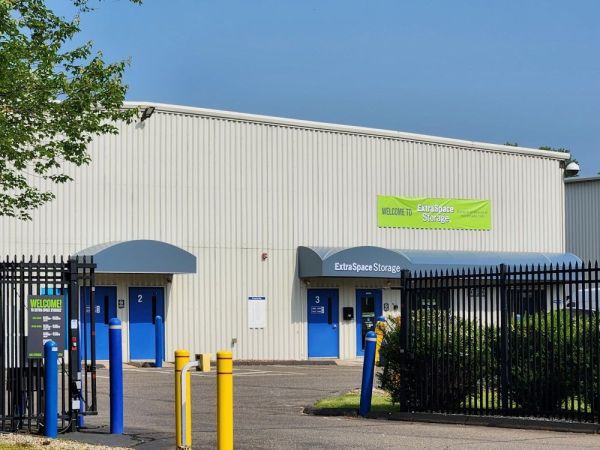 Extra Space Storage - 3428 - Wallingford - Main St - 513 Main Street