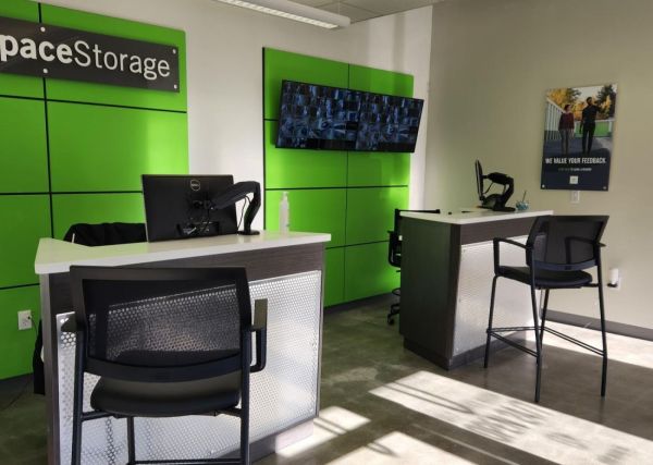 Extra Space Storage - 3429 - Waterbury - Lakewood Rd - 433 Lakewood Road
