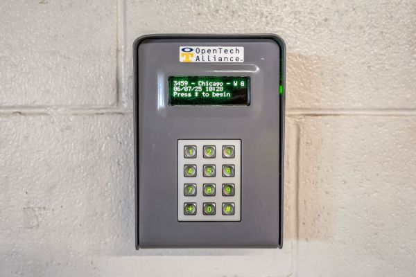 Extra Space Storage - 3459 - Chicago - 4500 W Grand Ave - 4500 West Grand Avenue