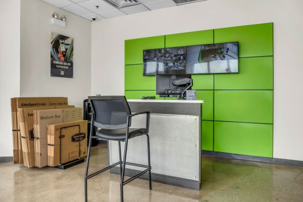 Extra Space Storage - 3459 - Chicago - 4500 W Grand Ave - 4500 West Grand Avenue