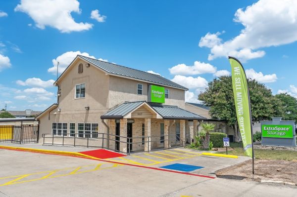Extra Space Storage - 3570 - San Antonio - Jackson Keller Rd - 2417 Jackson Keller Road