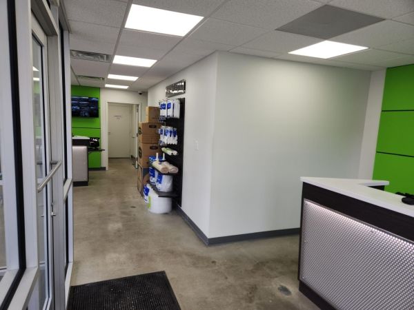 Extra Space Storage - 3589 - King of Prussia - Henderson Road - 318 South Henderson Road