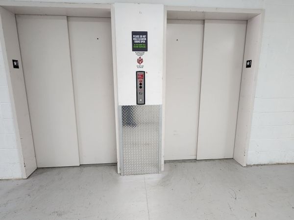 Extra Space Storage - 3619 - Charlotte - Mallard Creek Church Rd - 1325 West Mallard Creek Church Road