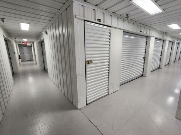 Extra Space Storage - 3619 - Charlotte - Mallard Creek Church Rd - 1325 West Mallard Creek Church Road
