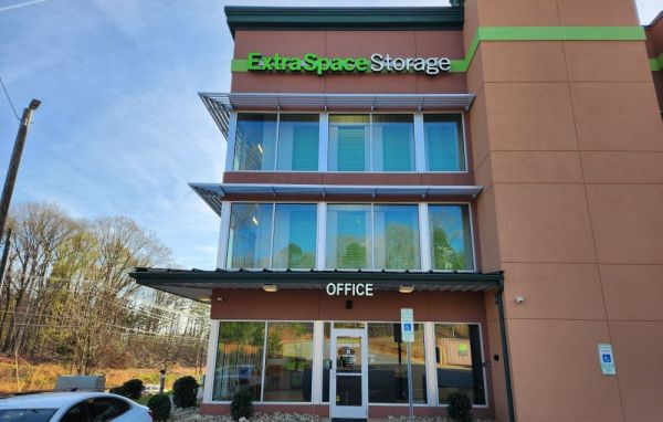 Extra Space Storage - 3619 - Charlotte - Mallard Creek Church Rd - 1325 West Mallard Creek Church Road