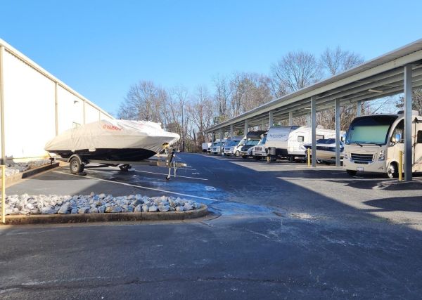 Extra Space Storage - 3665 - Greenville - 2422 Laurens Rd - 2422 Laurens Road