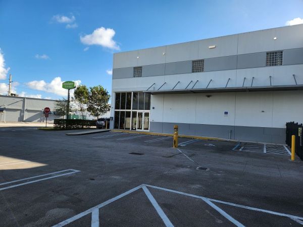 Extra Space Storage - 3672 - Miami - 6850 81st Terrace - 6850 Southwest 81st Terrace