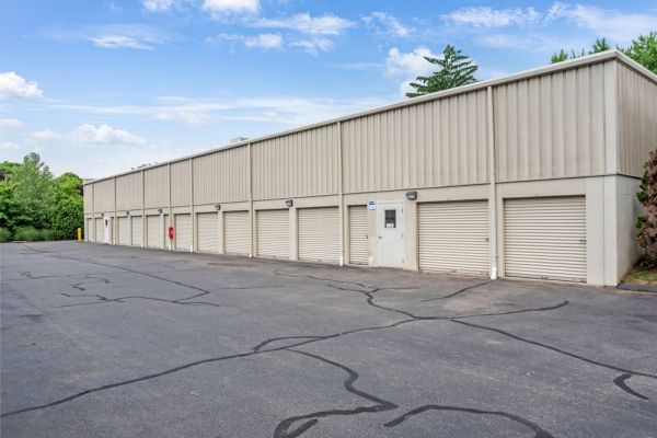Extra Space Storage - 3711 - Meriden - Main St - 490 West Main Street