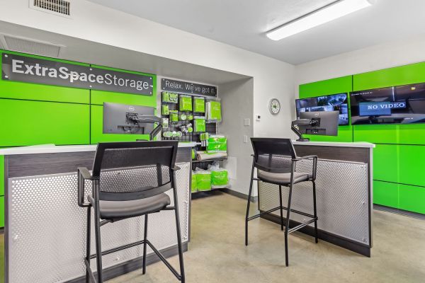Extra Space Storage - 3755 - Cave Creek - Cave Creek Rd - 31434 North Cave Creek Road