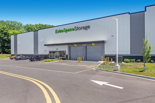 Extra Space Storage - 3759 - Maple Shade - Route 73 - 3030 New Jersey 73