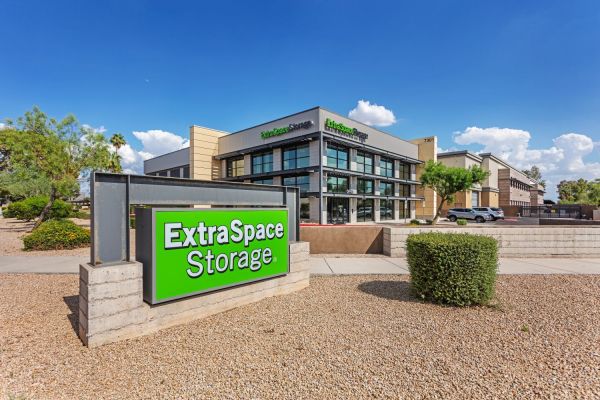 Extra Space Storage - 3806 - Scottsdale - Acoma Dr - 7301 East Acoma Drive