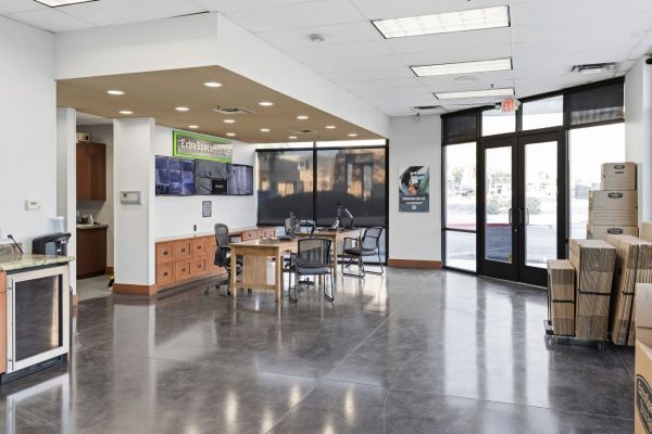 Extra Space Storage - 3807 - Scottsdale - 74th St - 10456 North 74th Street