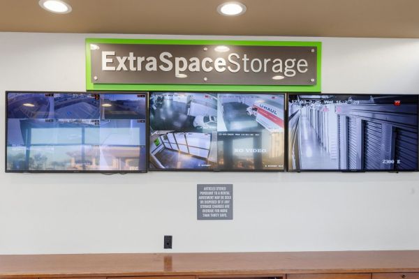 Extra Space Storage - 3807 - Scottsdale - 74th St - 10456 North 74th Street