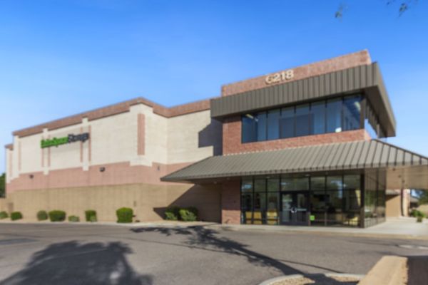 Extra Space Storage - 3813 - Glendale - Behrend Dr - 6218 West Behrend Drive
