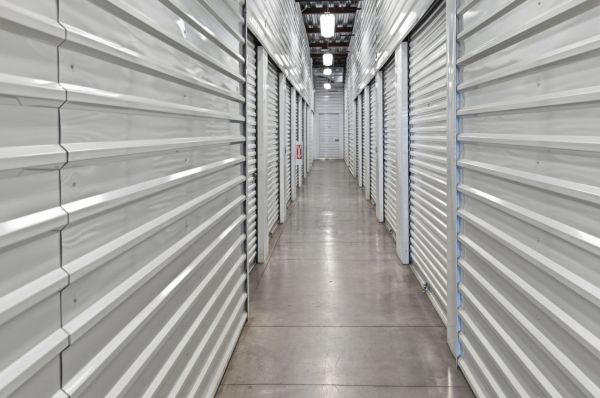 Extra Space Storage - 3813 - Glendale - Behrend Dr - 6218 West Behrend Drive