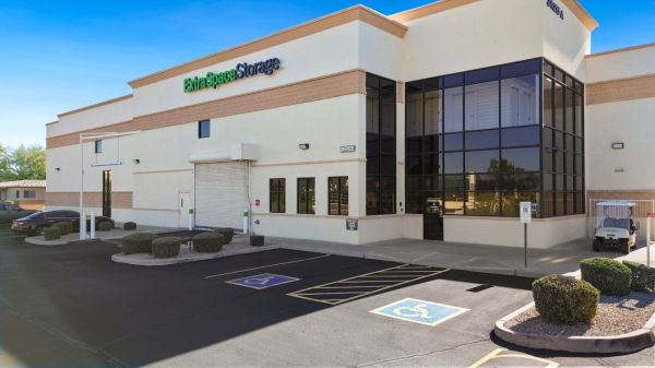 Extra Space Storage - 3815 - Cave Creek - Black Mountain Pkwy - 34215 North Black Mountain Parkway