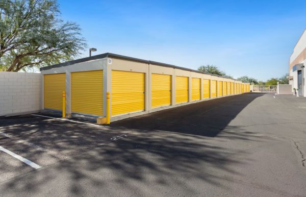 Extra Space Storage - 3815 - Cave Creek - Black Mountain Pkwy - 34215 North Black Mountain Parkway