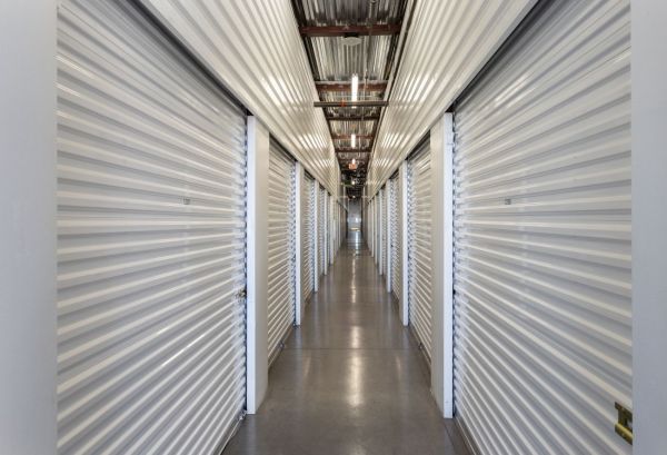 Extra Space Storage - 3815 - Cave Creek - Black Mountain Pkwy - 34215 North Black Mountain Parkway