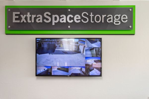 Extra Space Storage - 3816 - Cave Creek - 6218 Cave Creek Rd - 6218 East Cave Creek Road