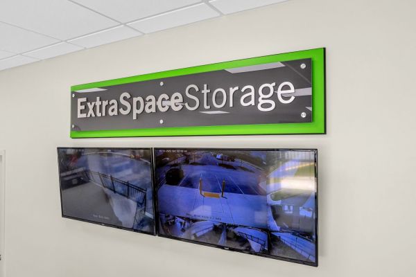 Extra Space Storage - 3834 - Philadelphia - Ivy Hill Rd - 1331 Ivy Hill Road