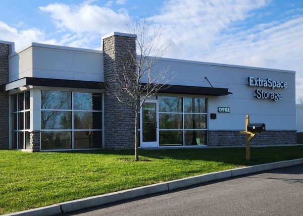 Extra Space Storage - 3837 - Freehold - Gibson Pl - 80 Gibson Place