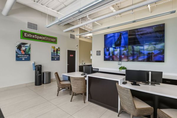 Extra Space Storage - 3913 - Scottsdale - Pima Rd - 15023 North Pima Road