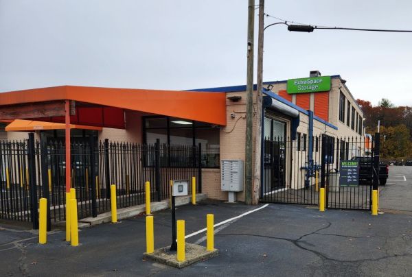 Extra Space Storage - 3930 - Hamden - Dixwell Ave - 1315 Dixwell Avenue
