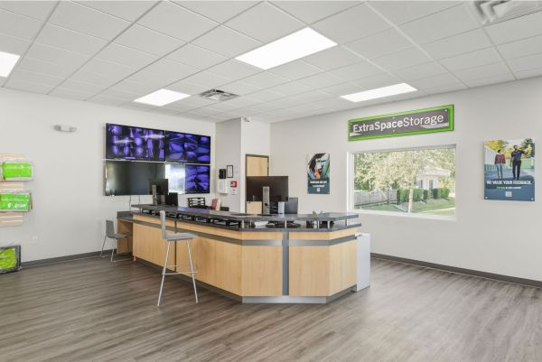 Extra Space Storage - 4001 - Merritt Island - Courtenay Pkwy - 235 South Courtenay Parkway