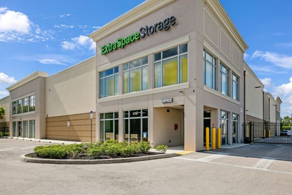 Extra Space Storage - 4123 - Bonita Springs - Trade Center Dr - 12750 Trade Center Drive