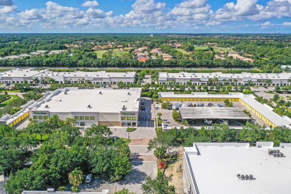 Extra Space Storage - 4123 - Bonita Springs - Trade Center Dr - 12750 Trade Center Drive