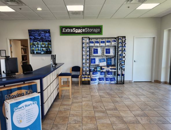 Extra Space Storage - 4172 - Palm Bay - Palm Bay Road - 2465 Palm Bay Road Northeast