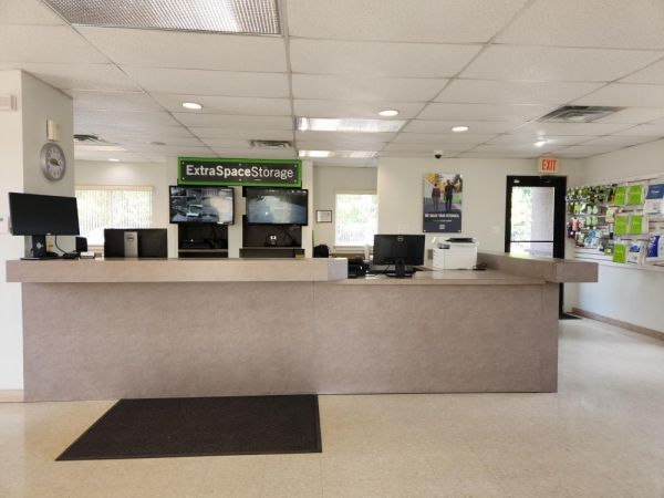 Extra Space Storage - 4202 - Sicklerville - Berlin Cross Keys Rd - 376 Berlin - Cross Keys Road