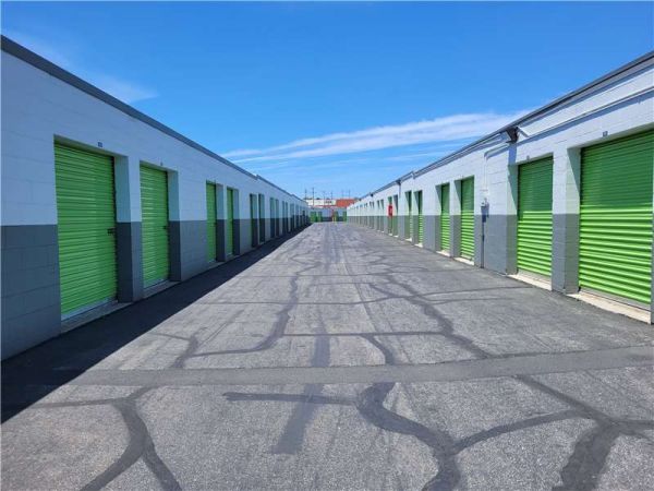 Extra Space Storage - 1009 - Gardena - S Western Ave - 17575 South Western Avenue