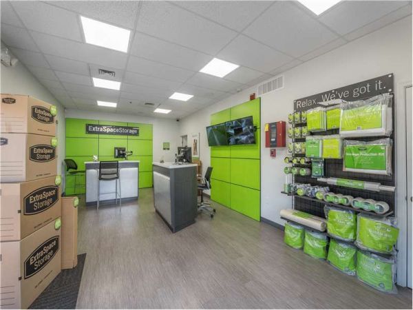 Extra Space Storage - 8066 - Mesa - Madero Ave - 6840 East Madero Avenue