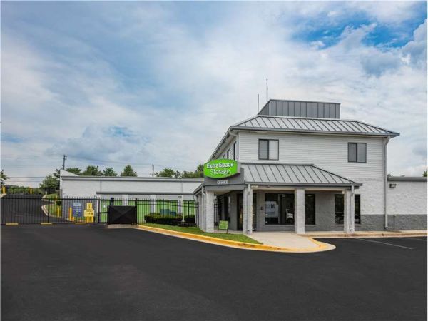 Extra Space Storage - 0756 - Burtonsville - Dino Dr - 15221 Dino Drive