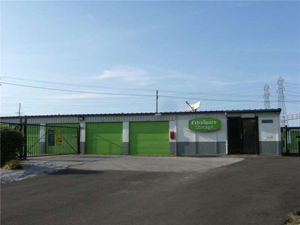 Extra Space Storage - 0367 - Willoughby - Reading Ave - 36155 Reading Avenue