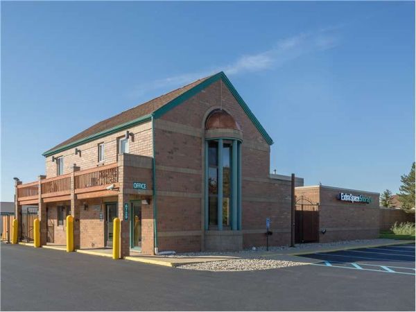 Extra Space Storage - 0554 - Canton - Canton Center Rd - 6729 North Canton Center Road